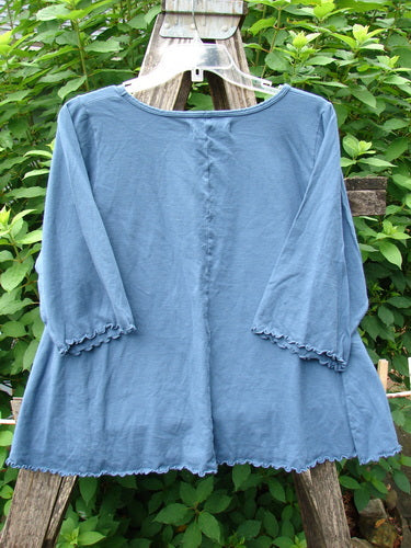 Barclay NWT Crop A Lined Cafe Tee Play Dress Up Echo Blue Size 0 displayed on a clothes hanger, featuring a rounded neckline and curly edgings, embodying Bluefishfinder.com's creative and vintage style.