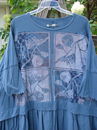 Barclay Batiste Banded Bottom Tunic Quad Sprig Navy OSFA, featuring dolman sleeves with lettuce edges, boxy shape, rounded neckline, and quad sprig pattern.