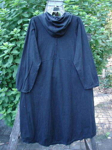 Barclay NWT Hi Low Hooded Pocket Tunic Unpainted Black Size 0 features a cordless hood, raw-edged long sleeves, and dual drop side pockets, embodying Bluefishfinder.com's vintage-inspired, creative style.