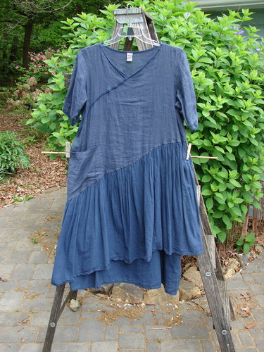 Barclay Cross Over Two Tier Angle Dress Fern Flower Unpainted Navy Size 0 features a layered linen design with a prairie-inspired, romantic drape, oversized side pocket, and sweet laced hemline.