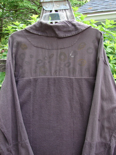 The 2000 Fanne Shirt Bubble Brum Size 1 features a cozy flannel and canvas pattern with hook and eye closures, deep V-neck, and a rounded hemline, embodying Bluefishfinder.com's vintage charm.