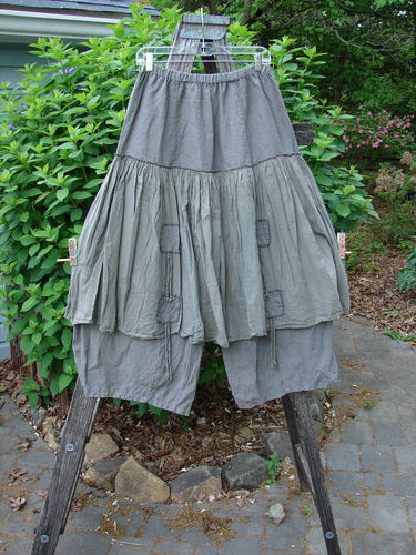 Barclay Linen Batiste Pant Skirt Unpainted Grey Green Size 0; features an elastic waist, triangular patches, dual ties, overpiece layer, slightly cropped under pant, and tapered lowers, embodying Bluefishfinder's vintage style.
