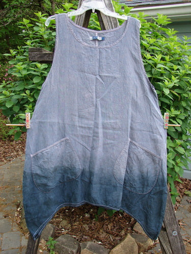 Barclay Linen Contrast Stitch Pocket Pinafore Unpainted Lilac Grey Size 0, features a scoop neckline, A-line shape, exterior drop pockets, and contrasting stitchery, reflecting vintage style from Bluefishfinder.com.