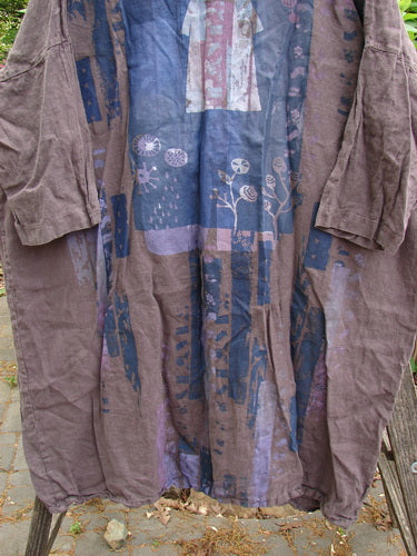 Barclay Linen Oversized Gallery Dress Shop Dress Stick OSFA features a rounded neckline, drop shoulders, and three-quarter dolman sleeves in a wide, straight, pocketless design, embodying BlueFishFinder's vintage-inspired creativity.