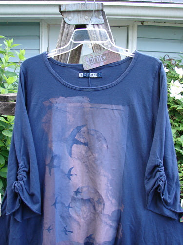 Barclay NWT Draw Gather Sleeve Cafe Top features a rounded neckline, A-line shape, and wide sleeves with rolled edgings, embodying the Night Flight theme in organic cotton, size 0.