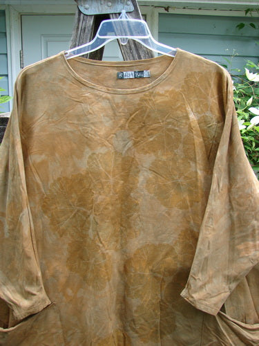 Barclay Cotton Lycra Writer's Pocket Pullover Sweatshirt in Mottled Mustard features a seamless design with dual drop flop pockets, a rounded neckline, and floral-themed paint, reflecting Bluefishfinder.com's artistic vintage style.