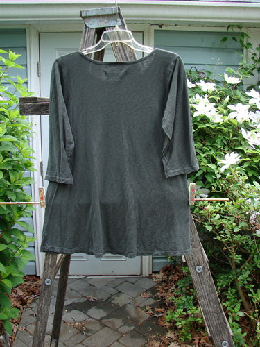 Barclay Slub New Hope Curve Seam Tee in Deepest Forest, Size 0, features three-quarter sleeves, lower hip flare, rounded hemline, and curved seams in lightweight organic cotton, embodying Bluefishfinder's vintage creative style.