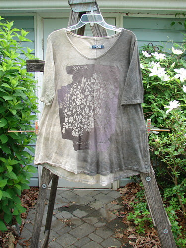 Barclay Slub Short Sleeved Travel Tee Tiny Bloom Mottled Brown Birch Size 0, featuring a rounded neckline, high-low hemline, and wide sleeves, showcasing Bluefishfinder.com's creative vintage style.