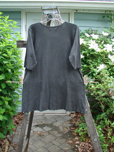 Barclay Slub Three Quarter Sleeved Cafe Tee Night Fern Raven Size 1 features a rounded neckline, slight A-line flare, and curly edgings, embodying Bluefishfinder.com's vintage creative expression.