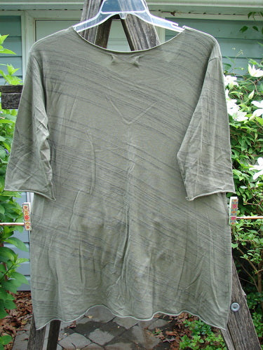 Barclay Viscose Three Quarter Sleeved Raw Cut Tee Orchid Army Striation Size 1, featuring a raw cut neckline and edgings, slight A-line shape, and three-quarter sleeves, demonstrating BlueFishFinder's creative vintage style.