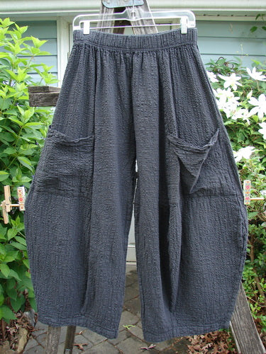 Barclay Pucker 4 Square Pant Unpainted Ironwork Size 0 features a unique 3D diamond cut from knee down, generous flop front pockets, rich textured medium-weight cotton, and a full elastic waistband.