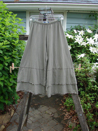 Barclay Cotton Lycra Crop Wide 2 Petal Pantaloon Unpainted Pebble Size 0 showcases a full elastic waistline, wide petal panels, and a shorter inseam, ideal for spring or summer wear.