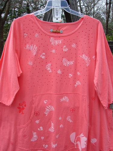 Barclay NWT Three Quarter Sleeved Cafe Pocket Top Fern Fall Geranium Size 1, featuring white fern designs, a feminine neckline, kangaroo pockets, and curly edgings, displayed with a visible black-tag.