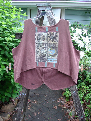 1992 Folk Vest Elements Clove OSFA: Vintage vest featuring tuxedo front tail, upward scooped back, and original buttons. Detailed paint elements on mid-weight cotton emphasize its unique, substantial design.