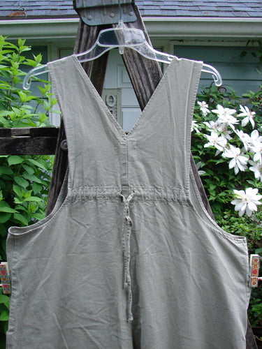 2000 Parachute Overall Pant Jumper Floral Eucalyptus Size 1 features oversized painted front bib pocket, deep carpenter pockets, sturdy shoulder straps, wide painted lowers, and classic floral theme, embodying Bluefishfinder's vintage style.