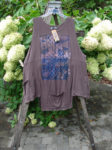Barclay NWT Flower Pot Top Botanicals Brown Sparrow OSFA displayed outdoors; features a square blue graphic, dual patch pockets, and a paper tag, embodying Bluefishfinder.com's vintage, expressive style.