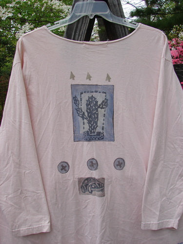 1996 Triangle Cardigan Travel Blue Fish Birch Bark OSFA displayed on a mannequin, showcasing deep V-neckline, varying hemline, angled front pockets, and signature Blue Fish stamp on lower back hem.