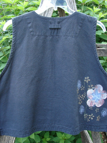 2000 Parachute Cross Stitch Vest Floral Black Size 2 features a vivid floral theme with a squared neckline, four metal buttons, and flared shape, epitomizing vintage Blue Fish Clothing's creative expression.