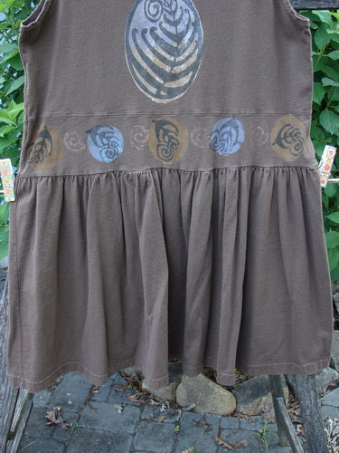 1993 Tier Dress Turn Shell Bark Size 1 features a unique oval neckline, banded drop waistline, and flouncy lower hem, showcasing vintage shell-themed paint and baby doll pleats in a tunic length.