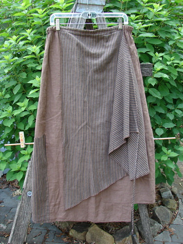 Barclay Linen Every Way Apron Skirt Stripe Mocha Size 0 features a full elastic waistline, tiny belt loops, striped side layer apron, widening hemline, and exterior stitchery, embodying Bluefishfinder's vintage style.