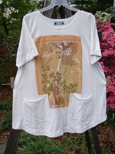 Barclay Short Sleeved Two Pocket Twinkle Top Leaf Fern Light Natural Size 2, featuring a tree design, rounded neckline, and two front drop pockets, part of Bluefishfinder's vintage collection.