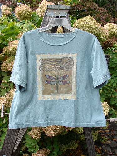 1999 Patched Short Sleeved Crop Tee Dragonfly Stream Size 1 featuring a dragonfly patch and a feminine rolled neckline, made from mid-weight organic cotton, perfect for effortless style.