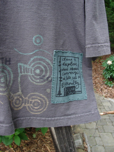 2000 City Side Crop Tee Top Go South Iron Size 1 featuring organic cotton with signature Blue Fish patch, directional Go South theme, big paint sleeve accents, and softly rolled neckline.