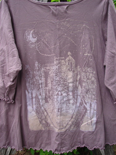Barclay Crop A Lined Cafe Tee Potted Floral City Moonlight Mauve Size 0 features a vintage-inspired night scene graphic with a castle and moon, accented by ruffled edges for a whimsical touch.