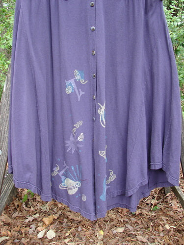 1994 Spin Jumper Mixed Purple Nuit Size 2 features a detailed leaf and vine design, deep V-neckline, longer arm openings, and sweeping hemline with upward curve, embodying Blue Fish's creative and individualistic style.