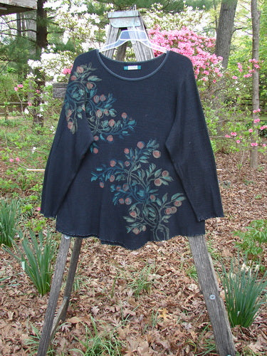 Barclay Thermal Bamboo V Bottom Top Berry Branch Black Size 2 features cozy long sleeves, a rounded neckline, and a bouncy drape with a berry branch pattern, embodying BlueFishFinder's vintage charm.