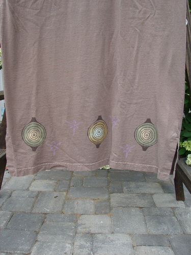 1999 Straight Dress Nesting Bowls Riverbed Size 1, displayed on a rack, showcasing rounded side entry front pockets, a rounded paneled neckline, widening hips, and a narrowing vented hemline.