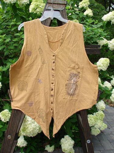 1994 Pen Pocket Vest Garden Bee Dijon Size 2: A vest with a honeybee theme painted pocket, perfect for layering.
