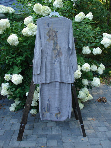1995 Cotton Rayon Linear Column Sweater Duo Pike Dusk Mélange OSFA Size 1 displayed on a stand, featuring a tunic top with floral paint and a matching skirt in perfect condition.