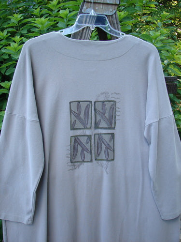 1999 Interlock Long Square Cardigan Jacket Tiny Fern Ash Size 1: A grey sweatshirt with a design on it, featuring a close-up of a drawing.