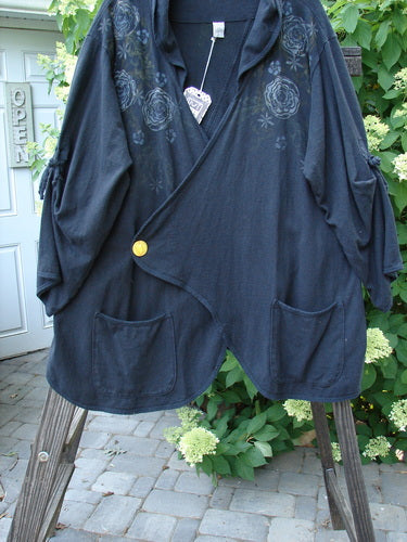 Barclay NWT Hemp Cotton Tidal Jacket Roses Black Size 2 featuring an offset oversized button, two exterior pockets, rippie ties, S curved seam, and climbing rose design.