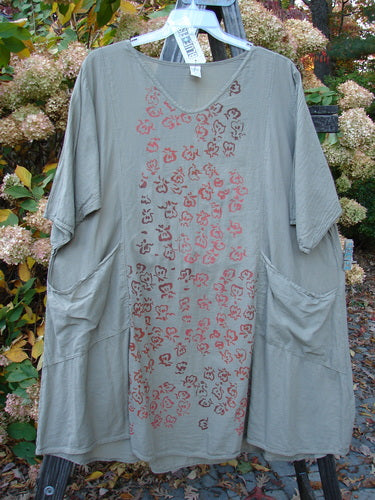Barclay NWT Batiste Bliss Dress with fallen petal design, size 2.