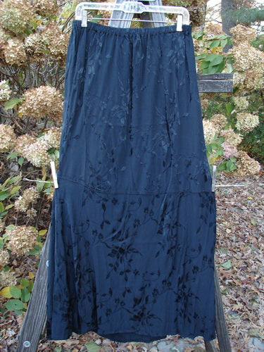 Barclay Brocade Willow Skirt Unpainted Black Size 2: A lovely dress with a trailing floral pattern, full elastic waistline, and unique paneled lower. Perfect for any occasion.