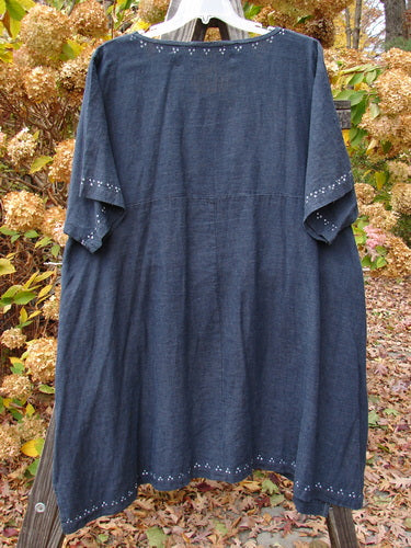 Barclay Hemp Vented Drawcord Dress Necklace Night Denim Size 2, a unique design with kangaroo pocket, empire waist, and wide sleeves.