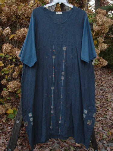 Barclay Linen Cotton Sleeve Long Urchin Dress Structural Navy Size 2 on clothes rack.