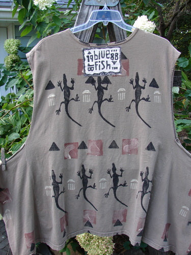 1986 The OverTop Tunic Lizard Mushroom OSFA features black lizard silhouettes on a grey background, square drop hip panels, a deep rounded neckline, varying hemline, and apron-like sides.