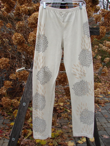 Barclay Cotton Lycra Relaxed Legging with Giant Mum design, size 2.