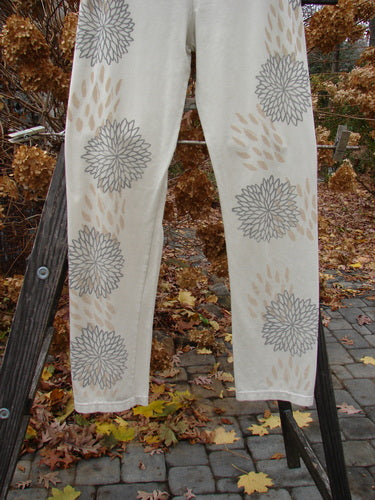 A pair of Barclay Cotton Lycra Relaxed Leggings with a giant mum theme paint design.