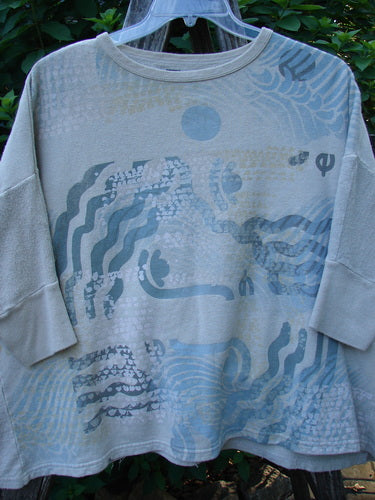 Barclay Hemp Cotton Banded Sleeve Colors Sweatshirt Elements Cloud OSFA features a wide boxy shape, rounded neckline, and dolman sleeves with banded hem and contrasting textured hemp side panels.