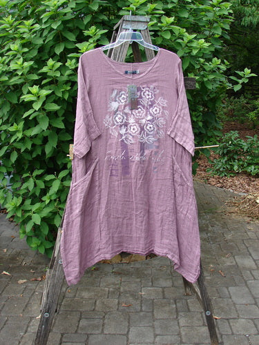 Barclay NWT Linen Wave Urchin Dress Circle Garden Tulsi Rose Size 0 displayed on a swinger, highlighting its elegant pattern and texture, embodying the unique vintage style of BlueFishFinder.com.