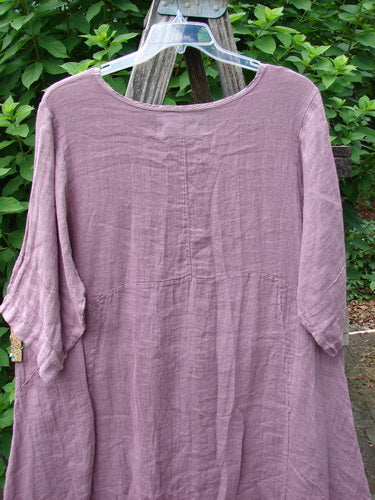 Barclay NWT Linen Wave Urchin Dress Circle Garden Tulsi Rose Size 0 is displayed. The dress features a unique pattern, embodying Bluefishfinder.com's vintage aesthetic, perfect for expressing individuality and style.
