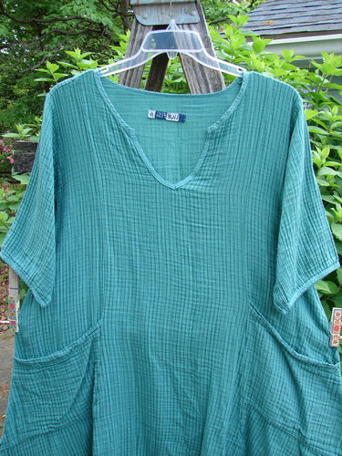 Barclay Gauze Key Pocket Everyday Dress in Spearmint Stripe Size 0 features a unique keyhole neckline, A-line shape, three-quarter sleeves, triangular drop pockets, and a drawcord back, showcasing Bluefishfinder's vintage style.