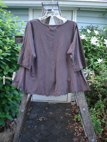 Barclay NWT Three Quarter Sleeved Cafe Tee Fish Brown Sparrow Size 0, featuring a rounded neckline, curly edgings, and a fish-themed paint, exemplifying Bluefishfinder.com's unique vintage style.