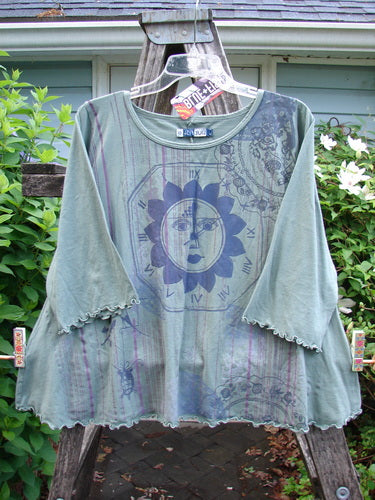 Barclay NWT Three Quarter Sleeved Cafe Corto Tee Sun Gal Leaf Size 0, featuring a rounded, rolled neckline, curly edgings, and a flattering A-line shape, crafted from mid-weight organic cotton.