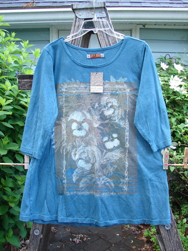 Barclay NWT Modern Slim Tee Top in Mottled Teal, featuring three-quarter sleeves, lower hip flare, rounded hemline, and pansy-themed contour design, tailored for a smaller bust and waist.