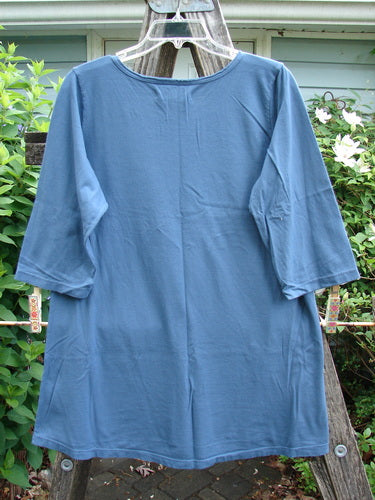 Barclay NWT Simple Short Sleeved A Lined Tee Fish Echo Blue Size 1, featuring a rounded neckline, wide sleeves, and fish-themed design, made from medium-weight organic cotton, offers a relaxed, artistic fit.